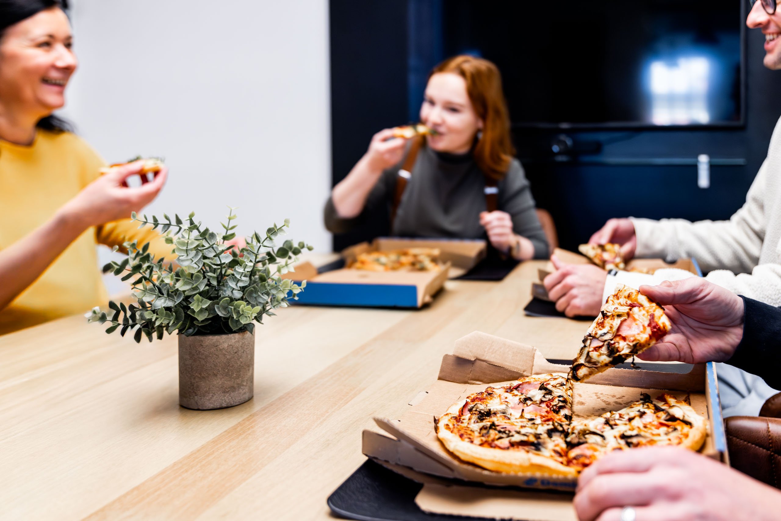 Pizza Lunch chairlines Pizza Lunch chairlines